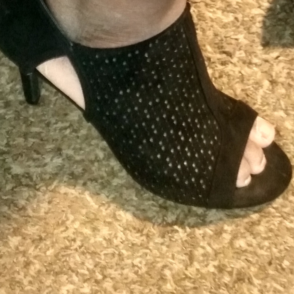Heels - Picture 9 of 9